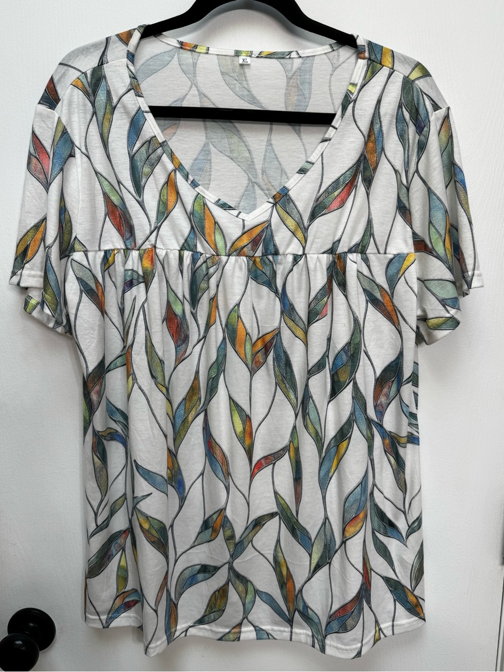 Women's Leaf-Print V-Neck Top - White with Multicolor Leaves